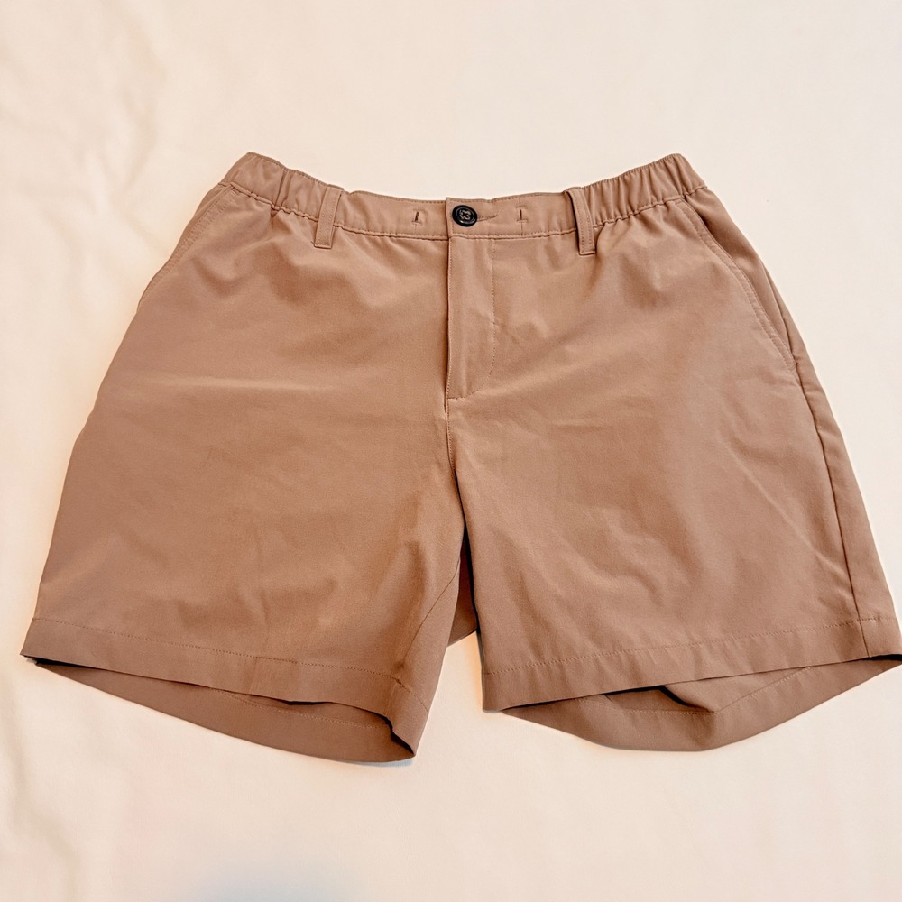 Chubbies Everywear Shorts Mens Large Khaki 6 Inch Inseam Performance Tan